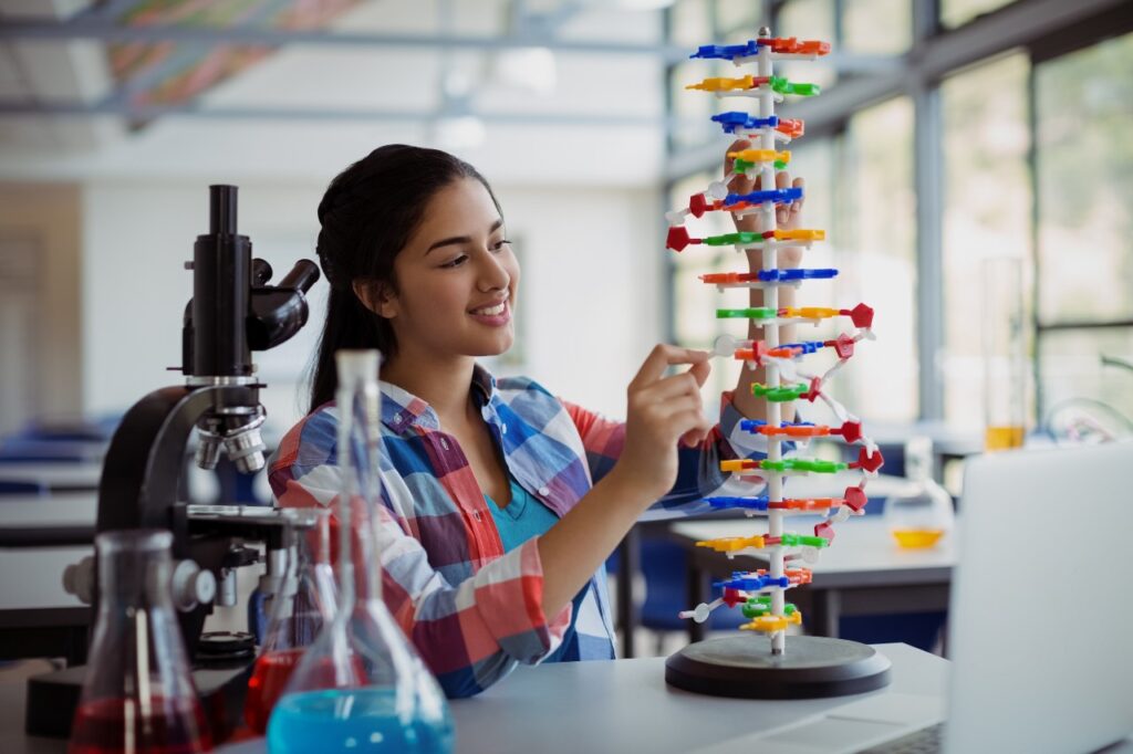 mujer-ciencia-primaria